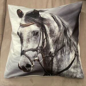 Horse head pillow cover ⭐️New⭐️